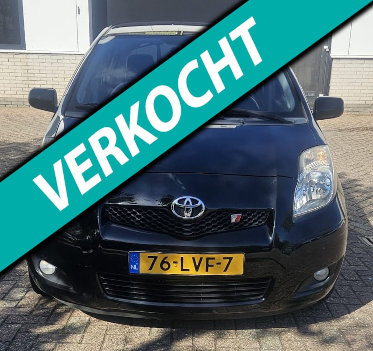 Toyota Yaris - 1.3 VVT-i Aspiration 1.3 VVTi Aspiration - AutoWereld.nl