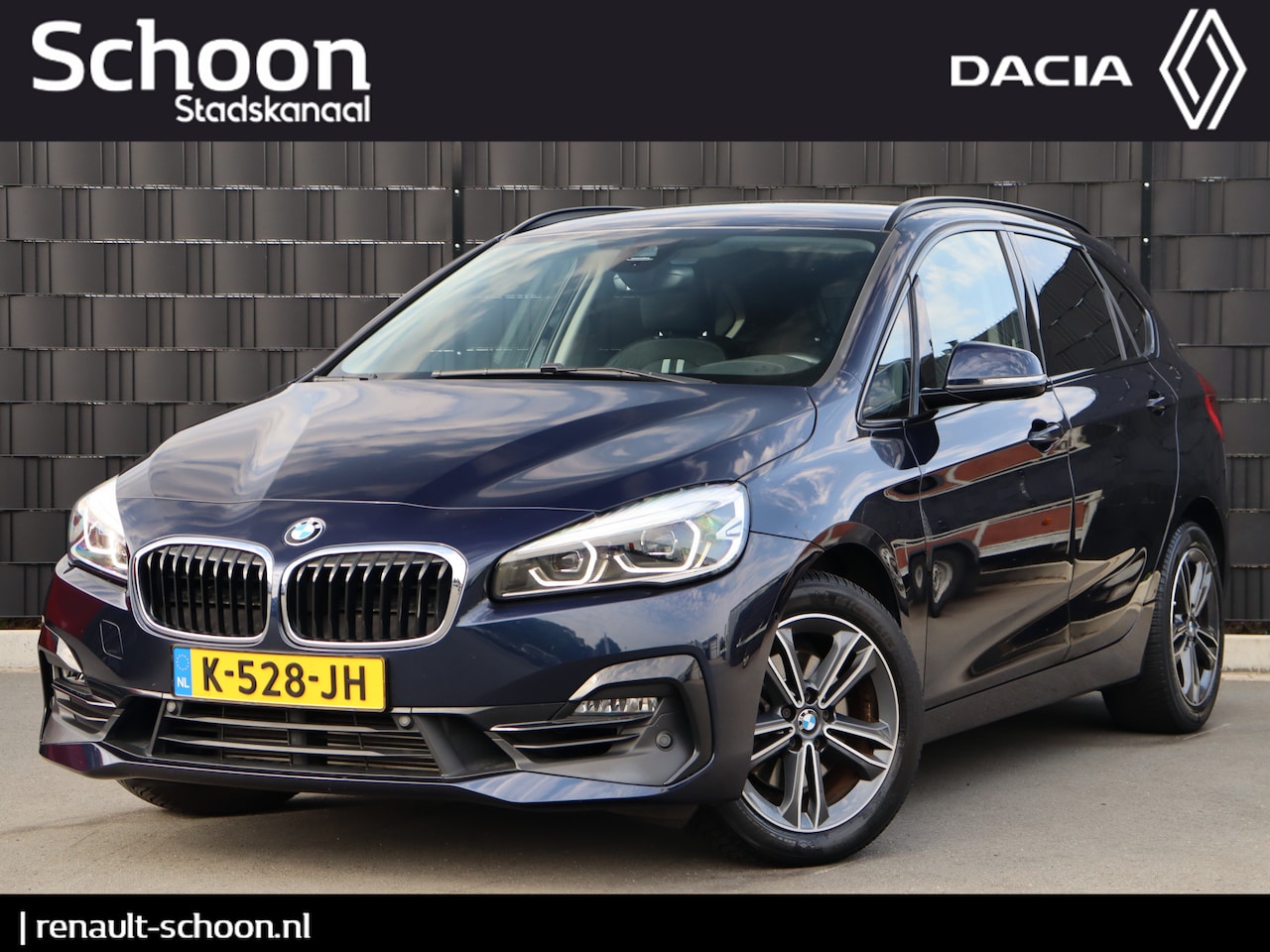 BMW 2-serie Active Tourer - 220i Executive Automaat | Adap. Cruise | Afn. Trekhaak | Stoelverwarming | Camera | Naviga - AutoWereld.nl