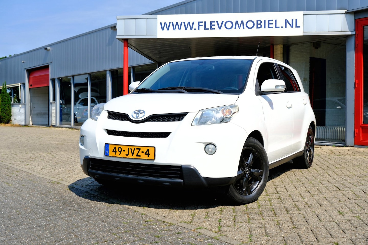 Toyota Urban Cruiser - 1.3 VVT-i Dynamic Navi|1e Eigenaar!|Clima|LMV - AutoWereld.nl