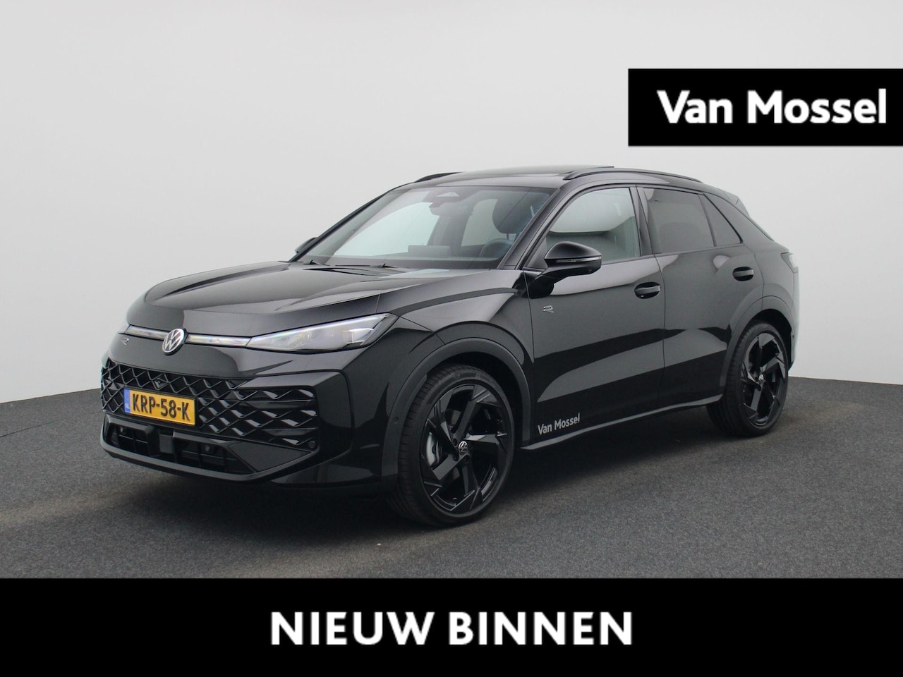 Volkswagen T-Roc - 1.5 eTsi R-Line First Edition 150pk | Navigatie | Stuur\Stoel- verwarming | Head-up displa - AutoWereld.nl