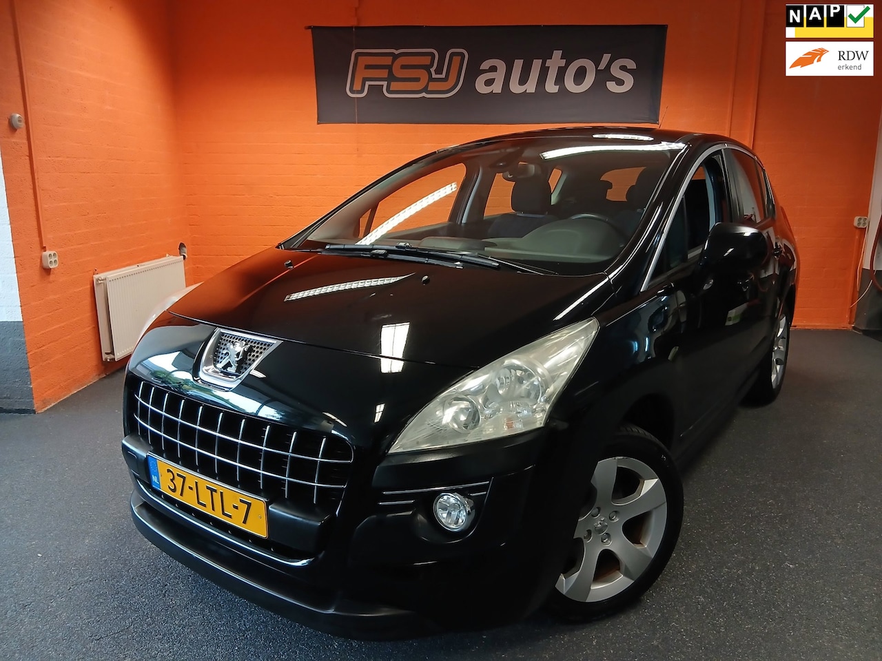 Peugeot 3008 - 1.6 VTi / ST / PANORAMADAK / NAVI / AIRCO!! - AutoWereld.nl