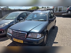 Mercedes-Benz C-klasse - 220 D Elegance //Airco