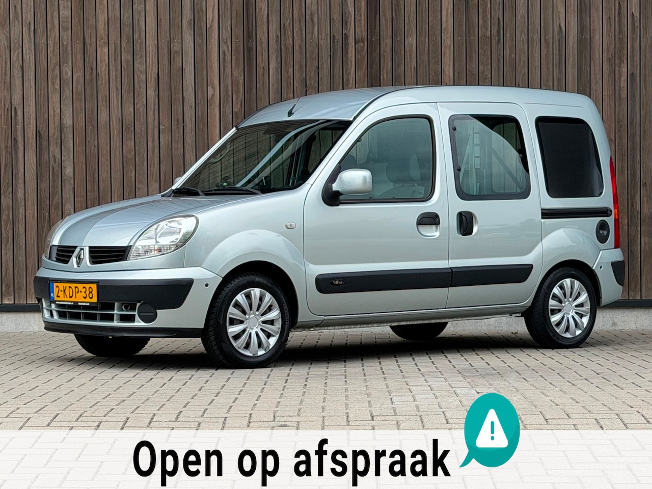 Renault Kangoo - 1.6-16V Expression / Rolstoelauto / Automaat - AutoWereld.nl