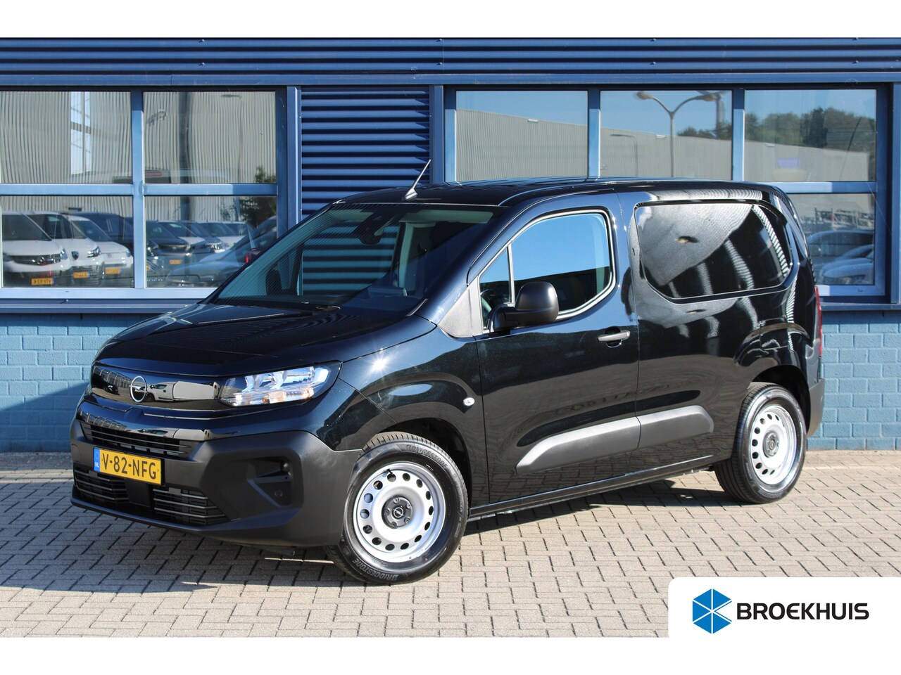 Opel Combo Electric - 50kWh 136 PK | 8 JAAR GARANTIE | CAMERA | BETIMMERING | APPLE CARPLAY/ANDROID AUTO | - AutoWereld.nl