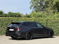 BMW 5-serie Touring - M5 | Individual Frozen Deep Grey | Akrapovic | Vossen | Panorama | Bowers & Wilkins | Driv