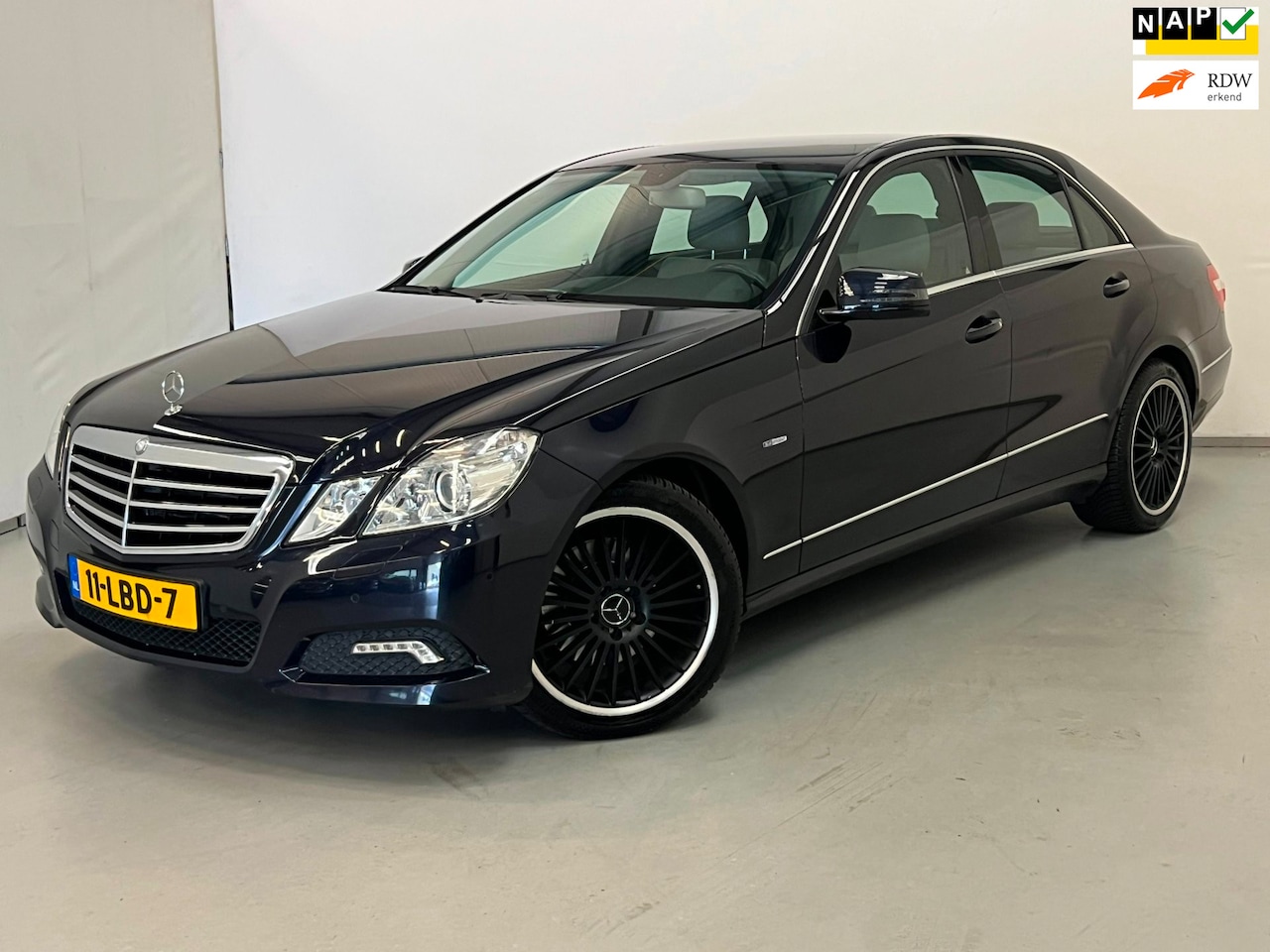 Mercedes-Benz E-klasse - 350 CDI Avantgarde / NL-auto / Leder / Xenon - AutoWereld.nl