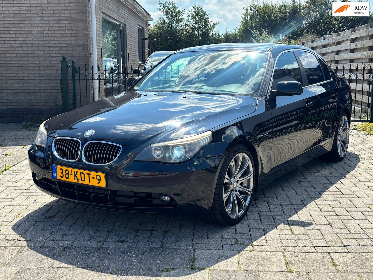 BMW 5-serie - 525i Executive | automaat | nieuwe apk | carplay | dikke auto rijd super ! - AutoWereld.nl