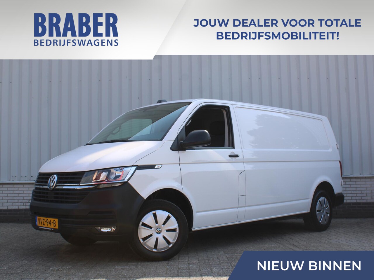 Volkswagen Transporter - 2.0 TDI L2H1 28 Comfortline | 3-zits | Airco | Cruise | PDC | Apple Carplay | Android Auto - AutoWereld.nl