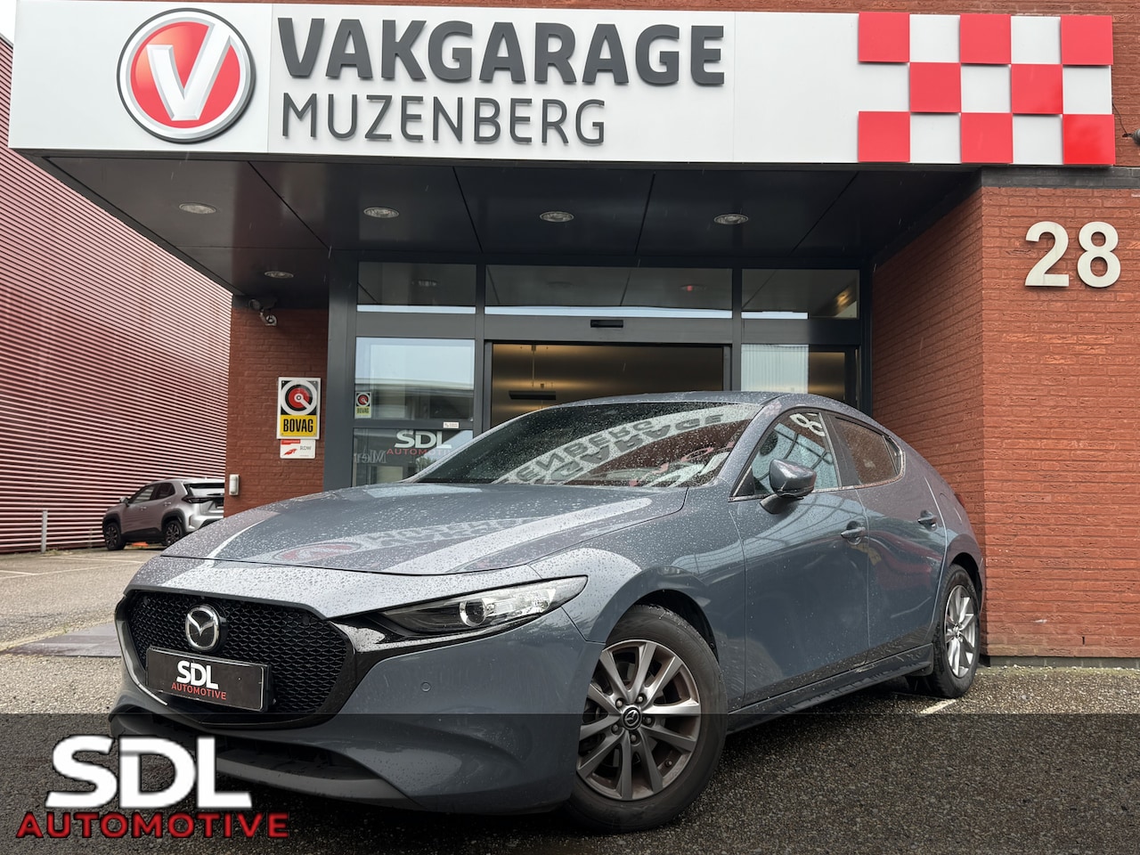 Mazda 3 - 2.0 e-SkyActiv-G M Hybrid 122 PK // NAVI // CLIMA // ADAPTIVE CRUISE // CAMERA // APPLE CA - AutoWereld.nl