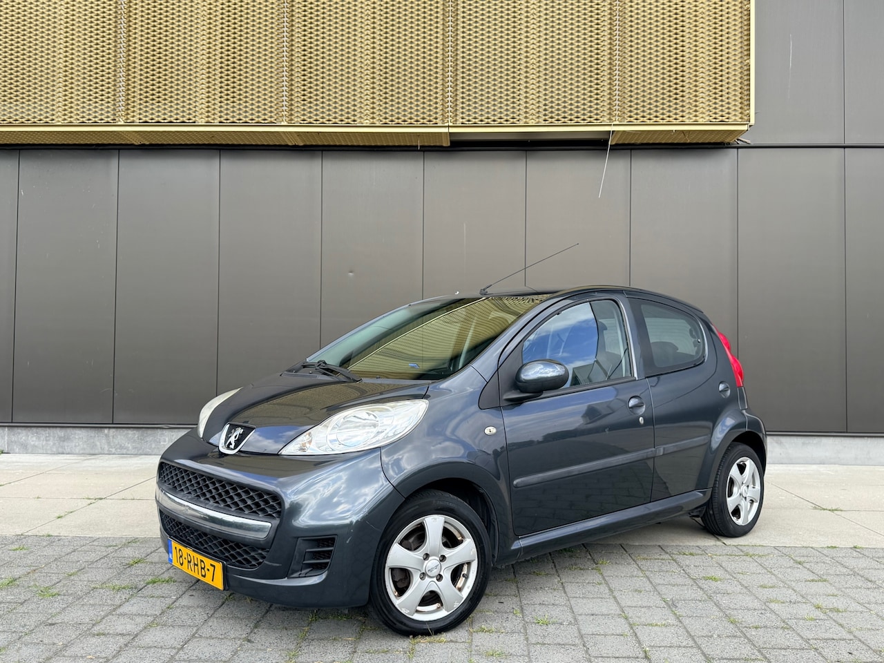 Peugeot 107 - 1.0-12V XS | Nwe APK | Airco | LM Velge | CV | Toerentell - AutoWereld.nl