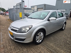 Opel Astra - 1.6 Enjoy Airco,