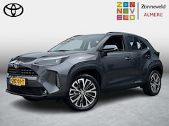 Toyota Yaris Cross - 1.5 Hybrid 130 Executive trekhaak all seasonbanden