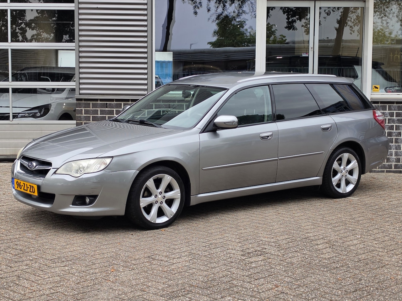 Subaru Legacy Touring Wagon - 2.0R Carplay Apk Tm 05-2027 - AutoWereld.nl