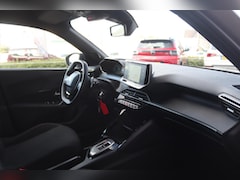 Peugeot 2008 - 1.2 HYBRID 145PK AUTOMAAT STYLE Navi Carplay | Led Koplampen | Dab | Clima | Cruise | Carp