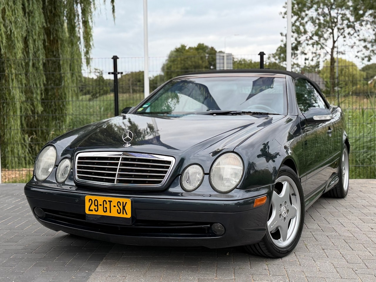 Mercedes-Benz CLK-klasse Cabrio - 430 V8 AMG / AUT / CLIMA / CRUISE / LEDER - AutoWereld.nl