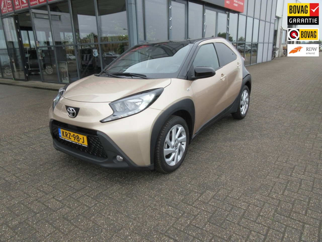 Toyota Aygo X - 1.0 VVT-i S-CVT envy 1.0 VVT-i S-CVT Envy - AutoWereld.nl