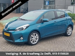 Toyota Yaris - 1.5 Full Hybrid Dynamic | Navigatie | Stoelverwarming | Leder | Parkeersensoren | Camera |
