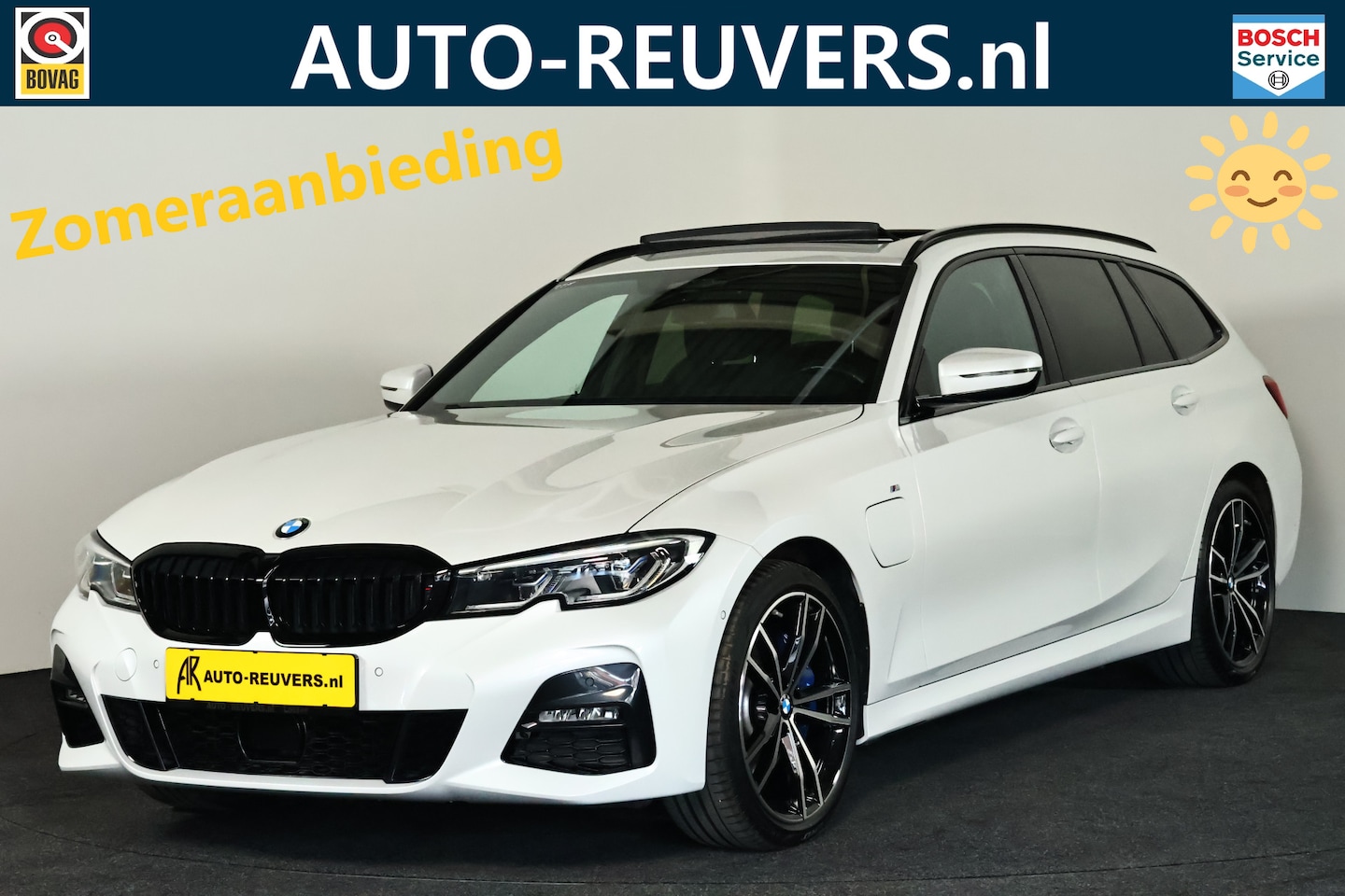 BMW 3-serie - 330e M-Sport Panorama / Opendak / Pilot assist / Harmankardon / HUD - AutoWereld.nl
