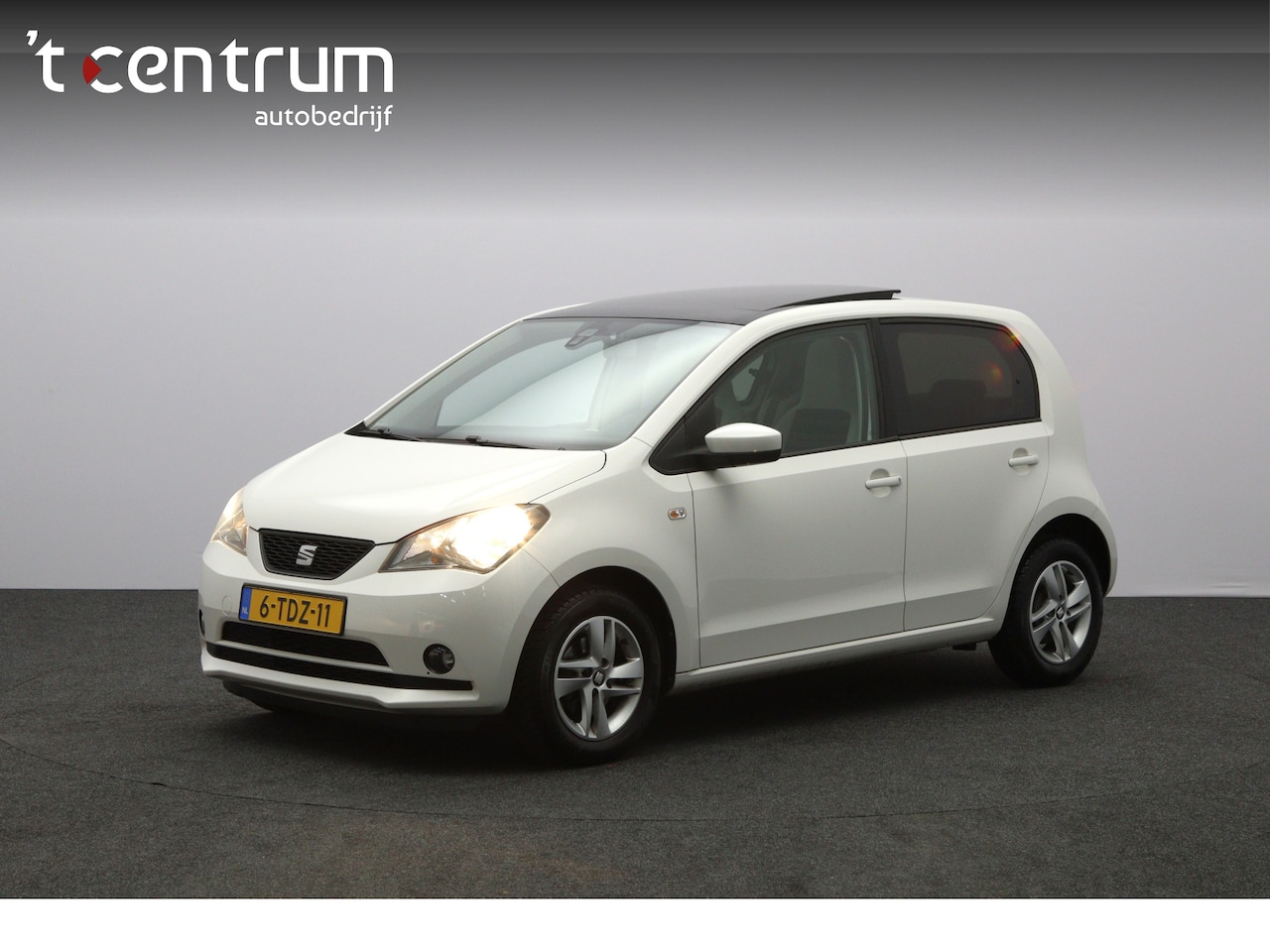 SEAT Mii - 1.0 Automaat Chill Out, Panoramadak, Elek. Ramen, LM Velgen - AutoWereld.nl