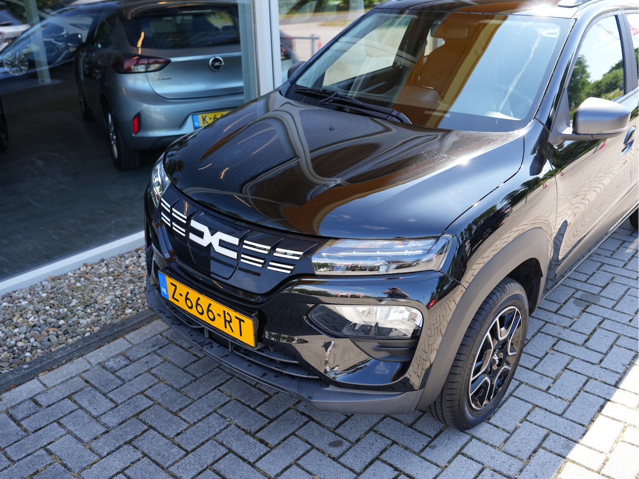 Dacia Spring - Expression 27 kWh | Achteruitrijcamera | DAB | Apple Carplay | - AutoWereld.nl