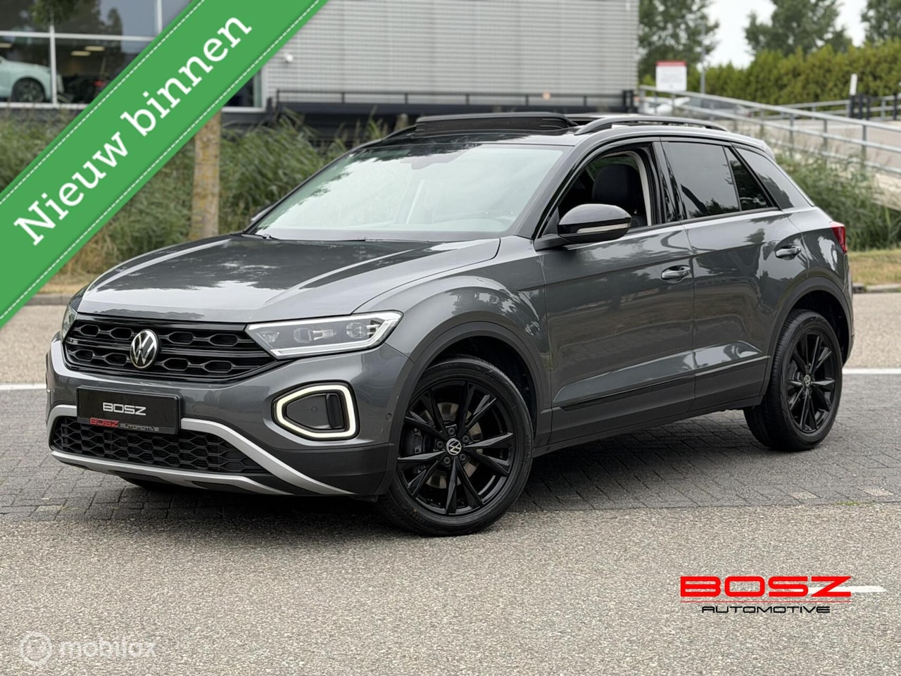 Volkswagen T-Roc - 1.5 TSI DSG PANO IQ LANE KEYLESS TREKHAAK - AutoWereld.nl