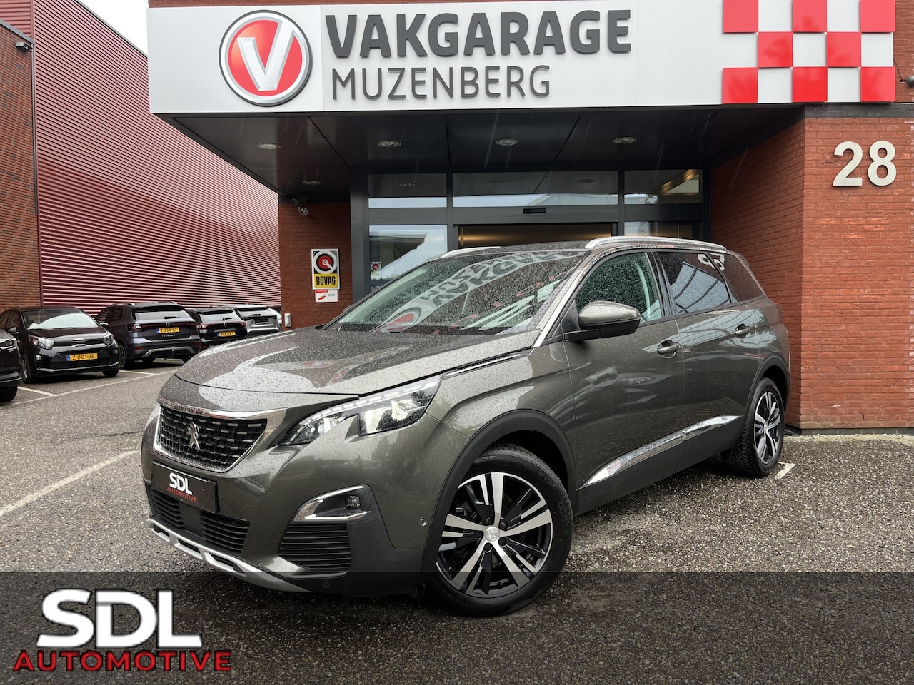 Peugeot 5008 - 1.6 Turbo Allure 7P. 181PK! // LEDER // ELEK.STOEL+GEHEUGEN // SCHUIF-KANTELDAK // CAMERA+ - AutoWereld.nl