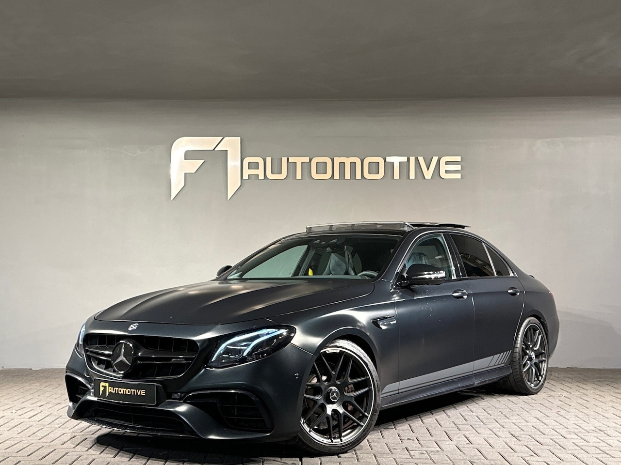 Mercedes-Benz E-klasse - AMG 63 S 4M+ Edition 1 Pano|Kuip|HuD - AutoWereld.nl