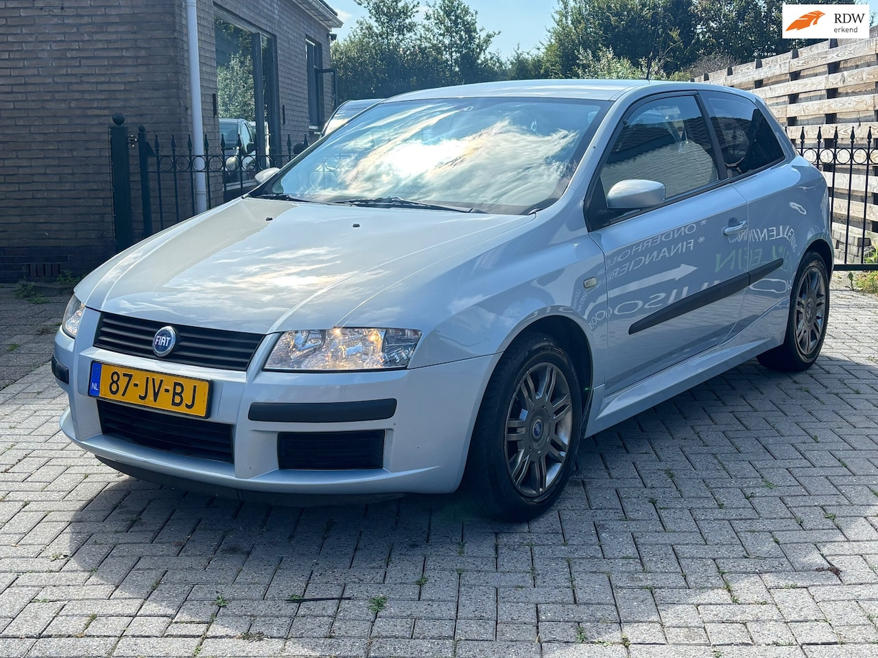 Fiat Stilo - 1.8-16V Dynamic | lage km stand | nieuwe apk keuring | leuke nette auto ! - AutoWereld.nl