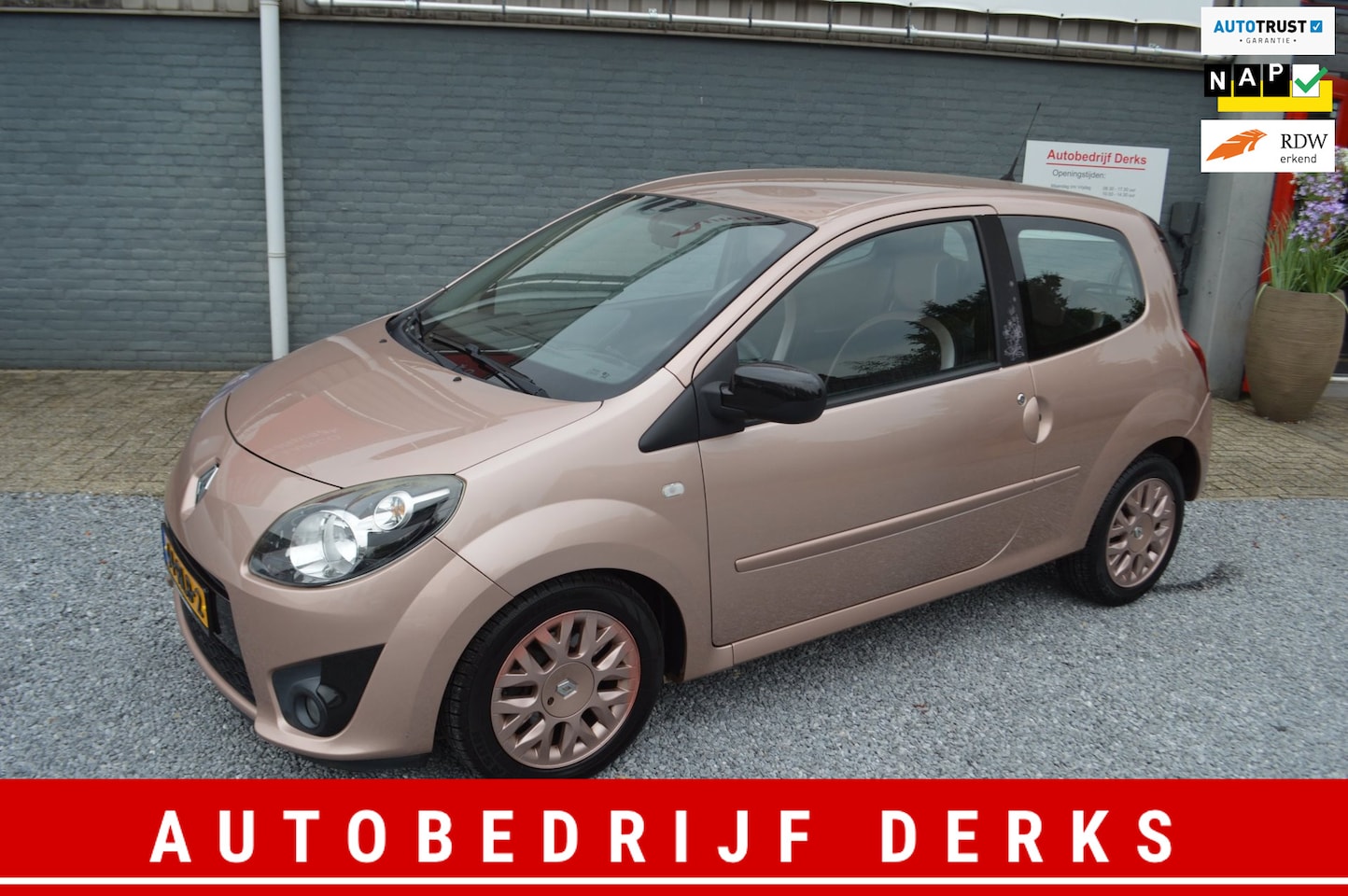 Renault Twingo - 1.2-16V Miss Sixty Airco | Stuurbekrachtiging | Nieuwstaat |Garantie - AutoWereld.nl