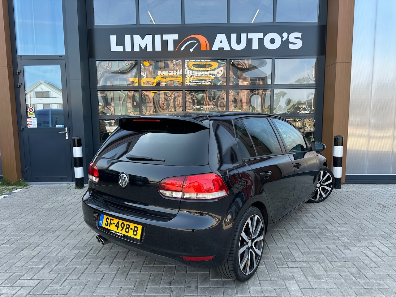 Volkswagen Golf - 1.4 TSI Highline Aut/Climate/Carplay/Cruise/Pdc.v+a/St.verwarming/Apk - AutoWereld.nl