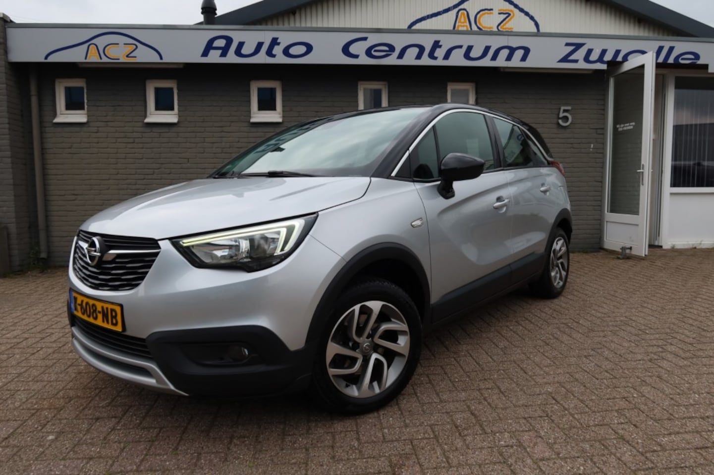 Opel Crossland X - 1.2 T. INNOVATION, NAVI,CLIMATE CONTROL ENZ.... - AutoWereld.nl