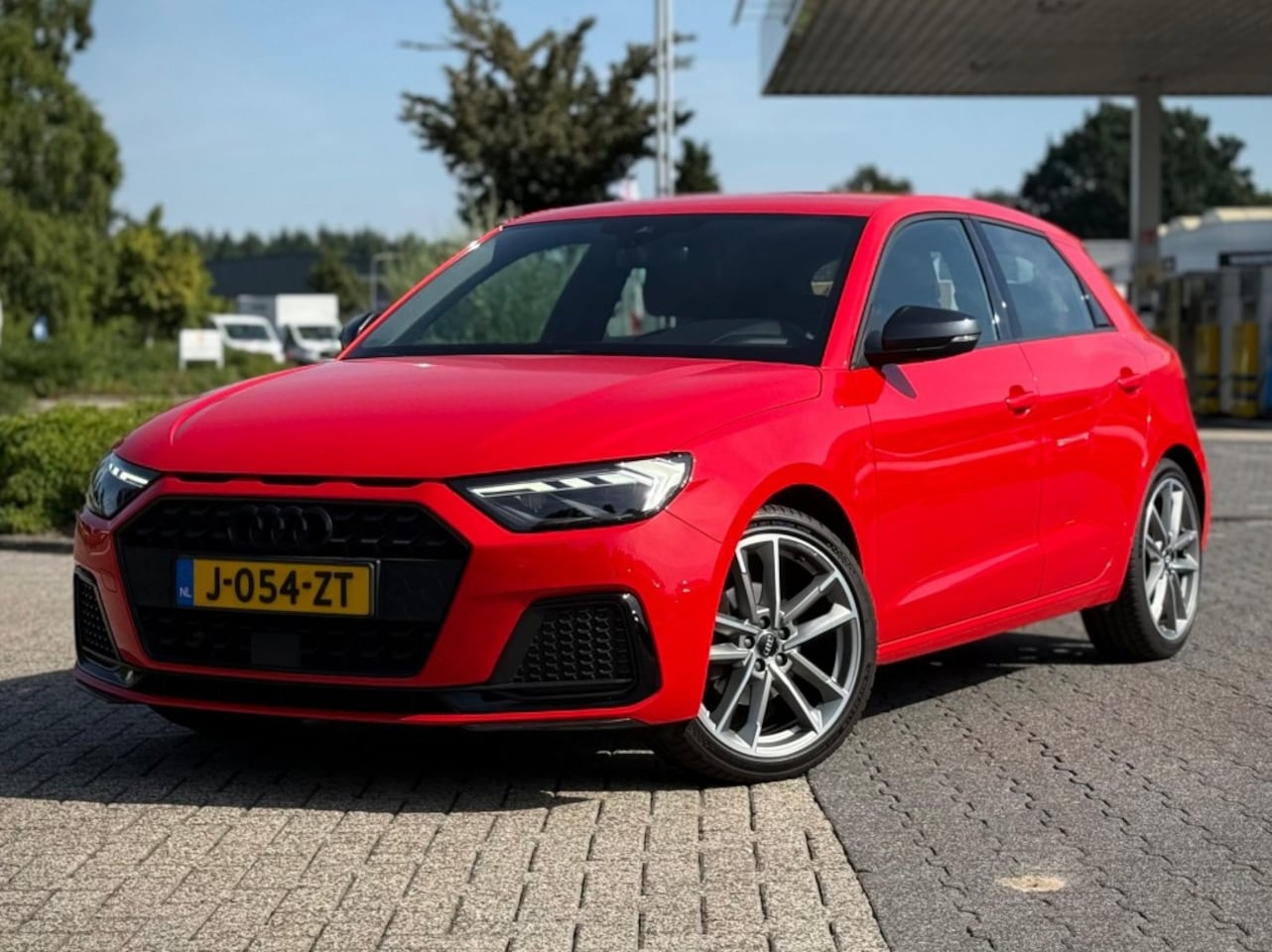 Audi A1 - 1.0 85KW A/T KEYLESS CARPLAY DIGITAAL DASHBOARD - AutoWereld.nl