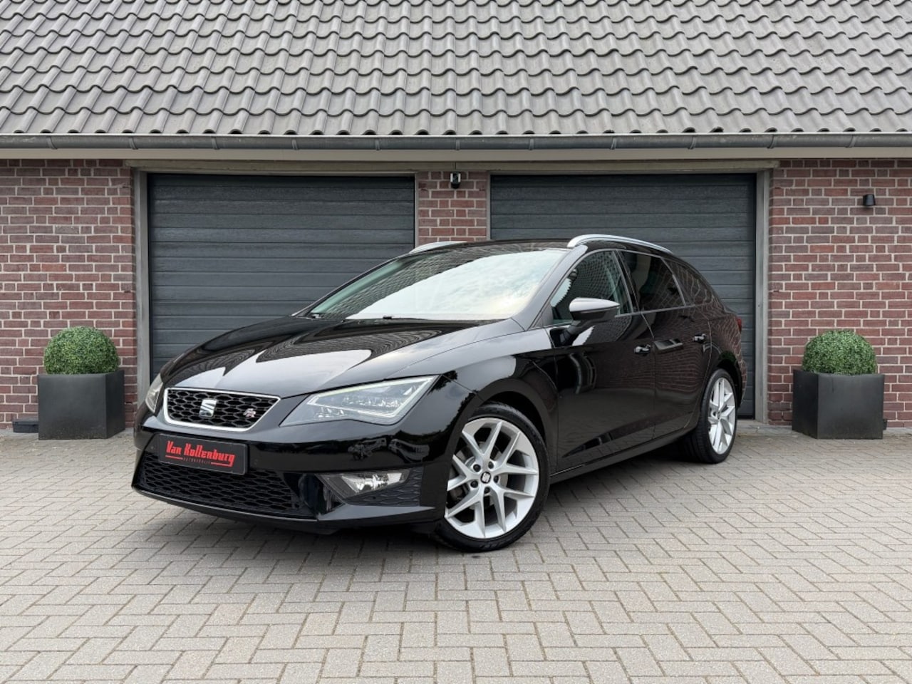 SEAT Leon - ST FR 1.4 TSI DSG DYNAMIC LED NAVI 150 PK ORG.NL - AutoWereld.nl