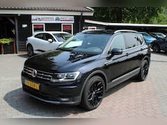 Volkswagen Tiguan Allspace - 1.4 TSI Comfort line Business 7 Persoons - Navi trekhaak carplay