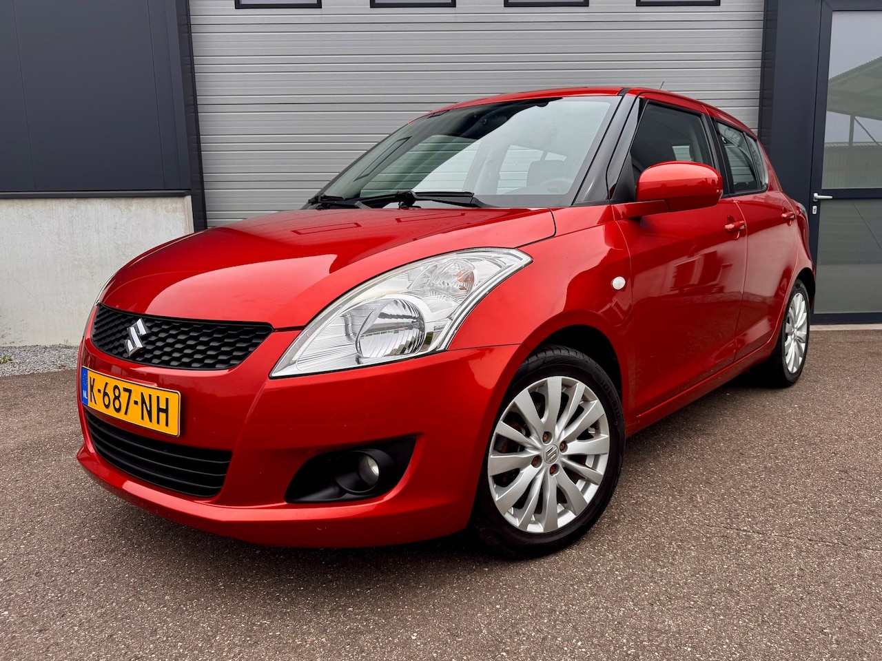 Suzuki Swift - 1.2 Comfort / Cruise / Trekhaak / 12mnd Garantie - AutoWereld.nl