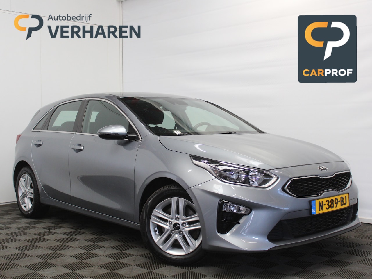 Kia Cee'd - Ceed 1.0 T-GDi DynamicLine CLIMATE | CARPLAY | CRUISE | NAVI | DAB | LED | CAMERA | LMV16 - AutoWereld.nl