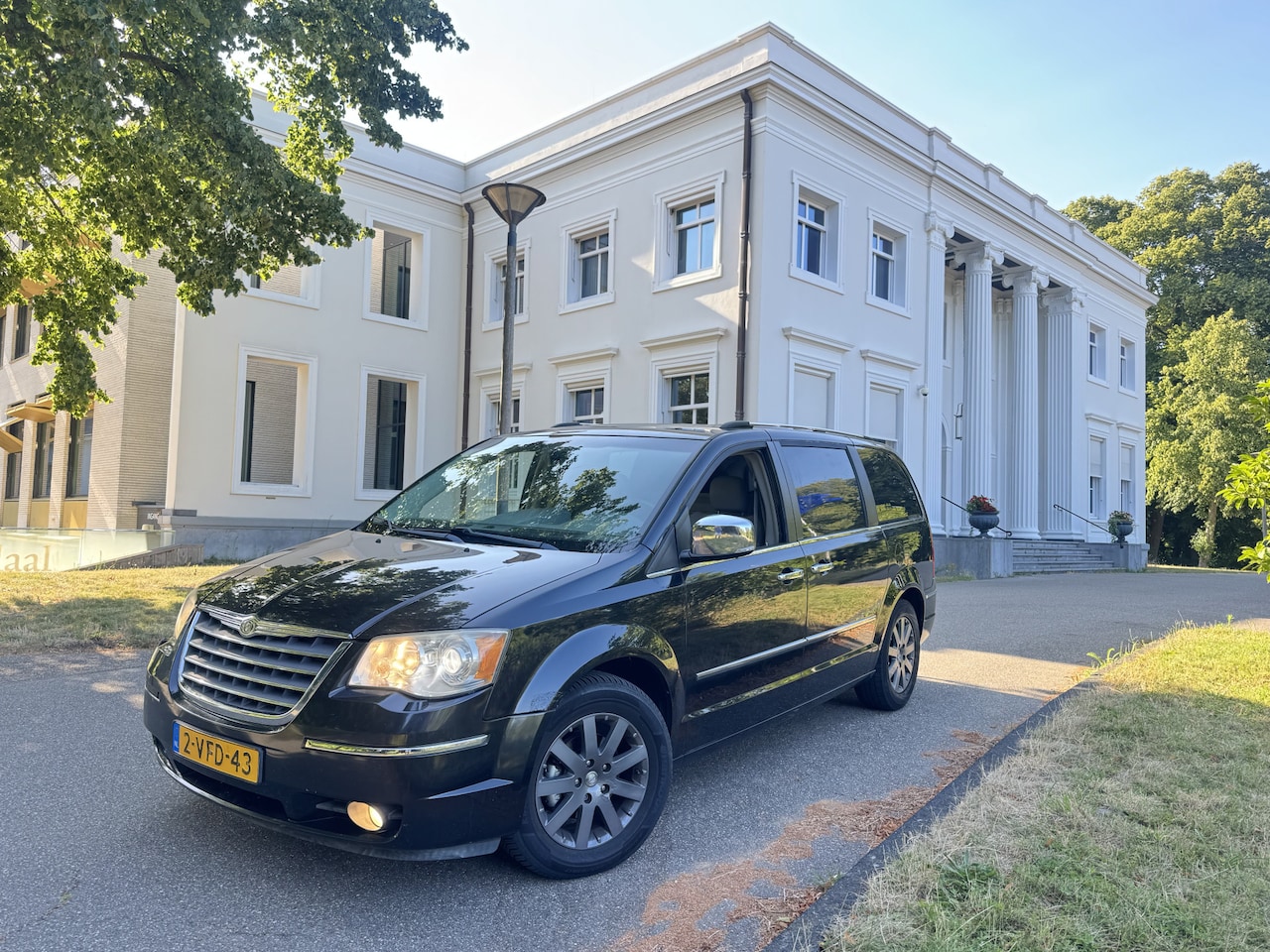 Chrysler Grand Voyager - 2.8 CRD GRIJS KENTEKEN ! - AutoWereld.nl