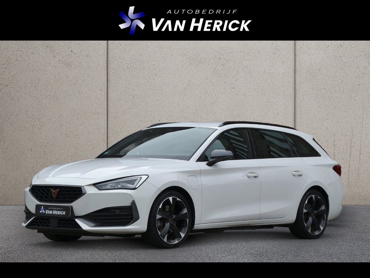 CUPRA Leon Sportstourer - 1.4 e-Hybrid VZ Business | Keyless | LED Matrix | Navigatie - AutoWereld.nl