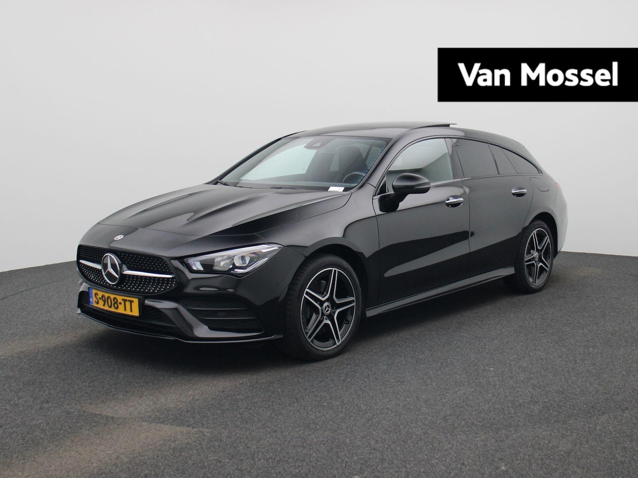 Mercedes-Benz CLA-klasse Shooting Brake - 250 e AMG Line | PANORAMADAK | SFEERVERLICHTING | HALF-LEDER | ELEKTRISCHE ACHTERKLEP | ST - AutoWereld.nl