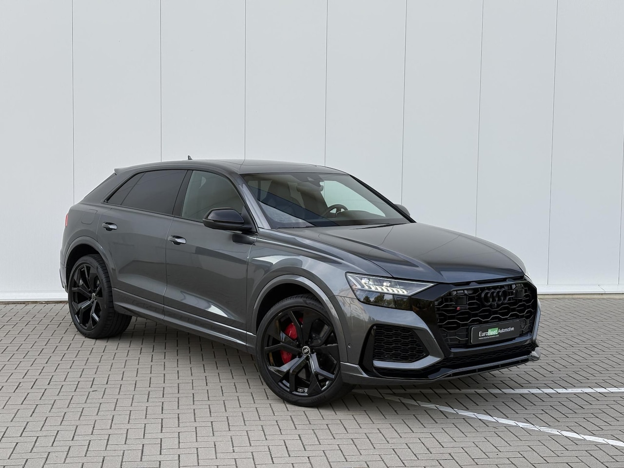 Audi Q8 - 4.0 TFSI RS Q8 quattro | 726 PK | KERAMISCHE REMMEN | DAYTONA GREY | PANO | CARBON | BTW