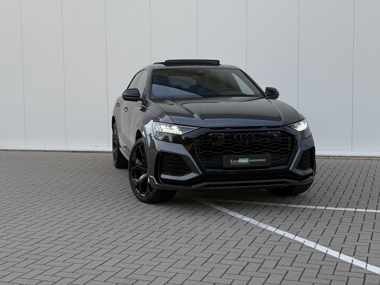 Audi Q8 - 4.0 TFSI RS Q8 quattro | 726 PK | KERAMISCHE REMMEN | DAYTONA GREY | PANO | CARBON | BTW