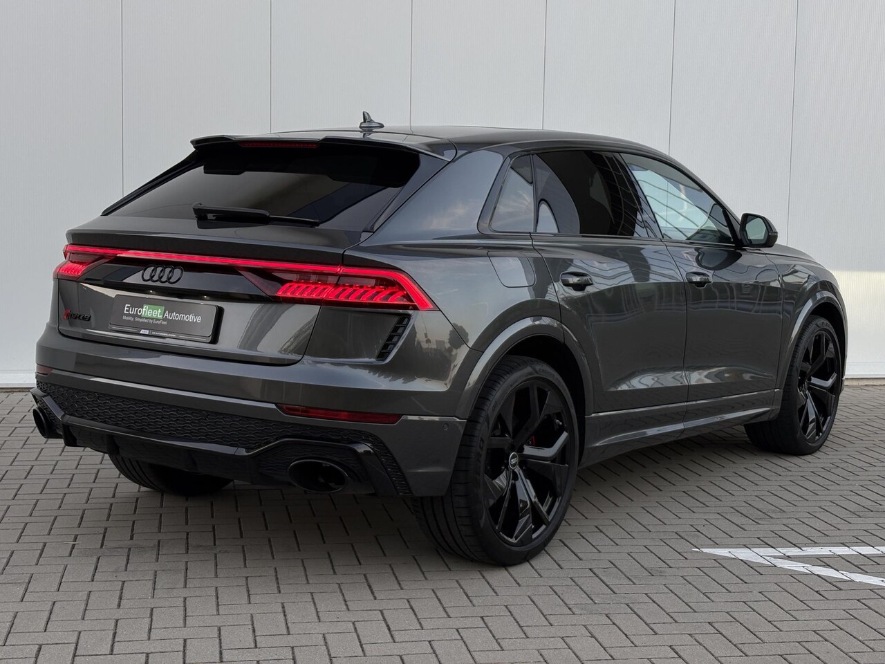 Audi Q8 - 4.0 TFSI RS Q8 quattro | 726 PK | KERAMISCHE REMMEN | DAYTONA GREY | PANO | CARBON | BTW