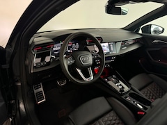 Audi RS3 - Sportback 2.5 TFSI quattro Pano|Ceramic|Akra|Massage