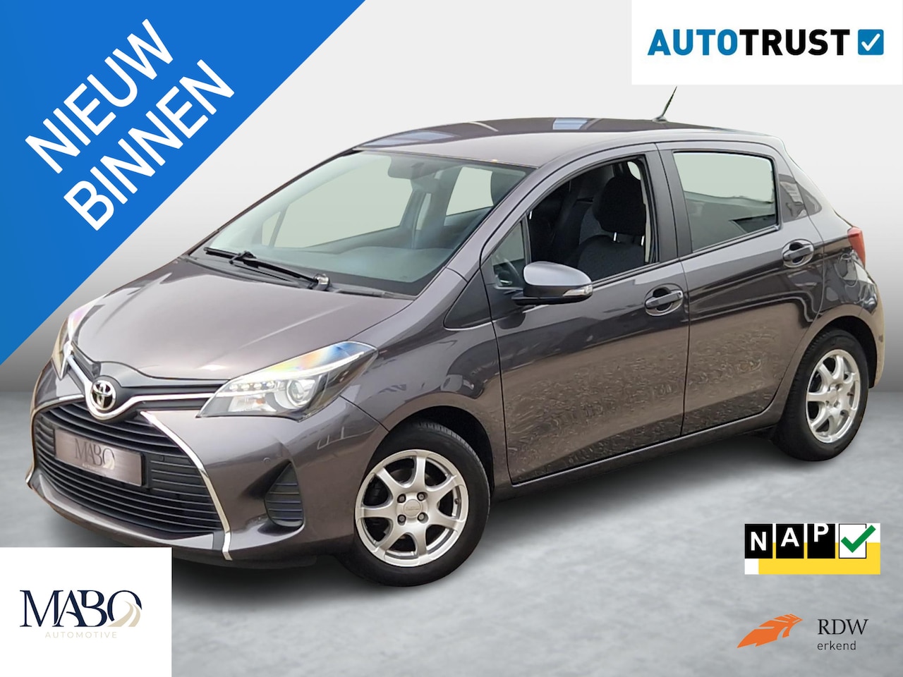 Toyota Yaris - 1.3 VVT-i Aspiration |NL Auto|Automaat|Clima|Trekhaak|Bluetooth - AutoWereld.nl