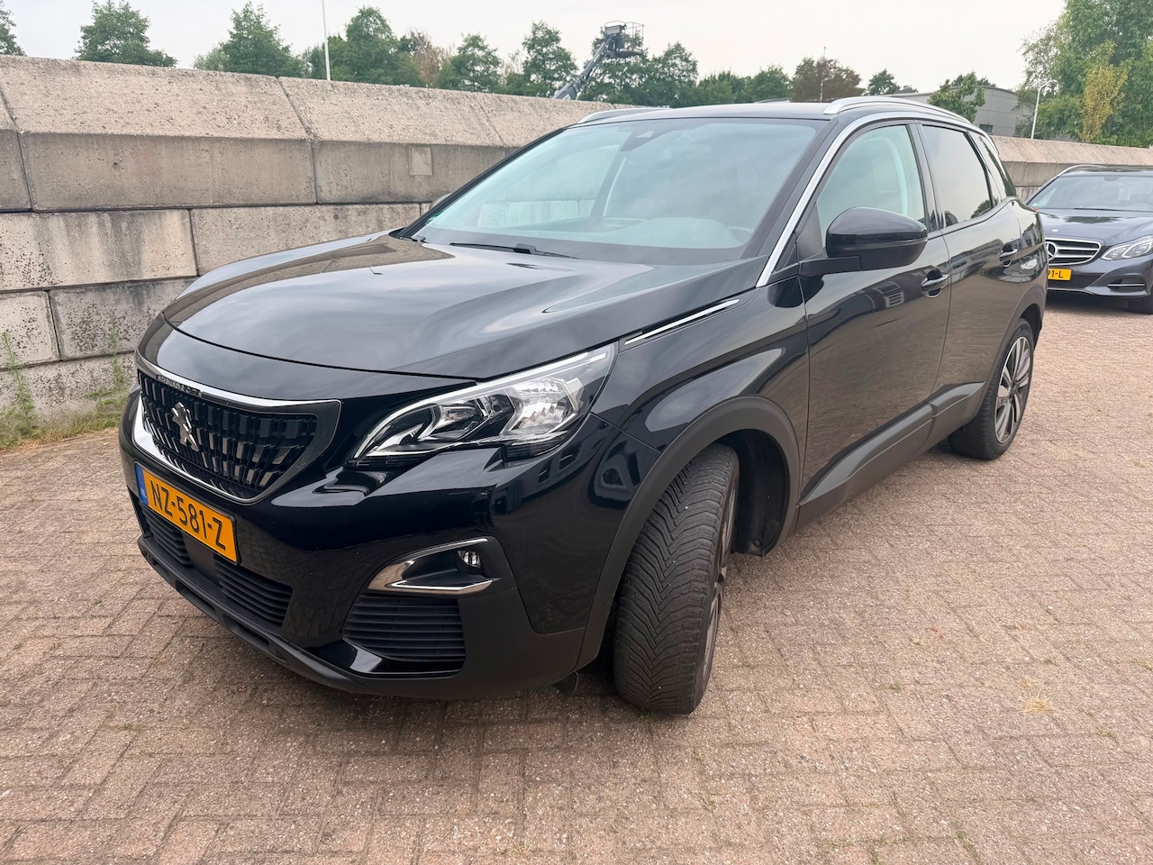 Peugeot 3008 - 1.2 PureTech nieuwe motor met garantie! - AutoWereld.nl