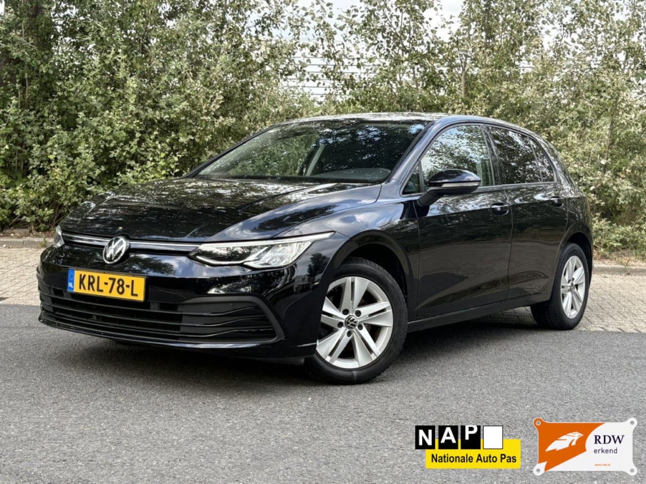 Volkswagen Golf - 1.0 TSI Life Bns / Jaar APK / Probleemloos - AutoWereld.nl