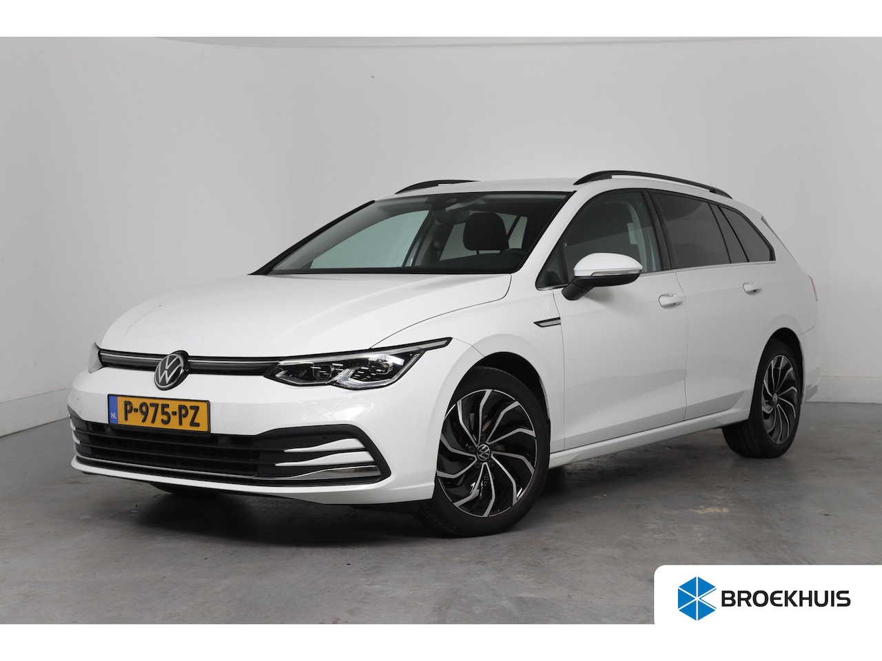 Volkswagen Golf Variant - 1.5 TSI Style | LED | Memory | Cruise Adaptuive | Stoel/Stuurverwarming | Camera | Sfeerve - AutoWereld.nl