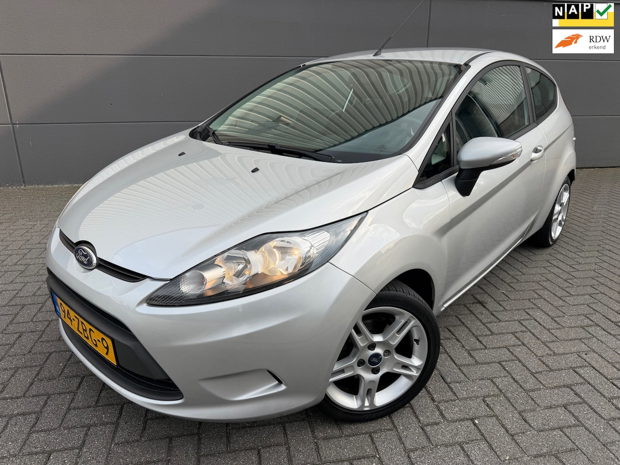 Ford Fiesta - 1.25 Champion*CarPlay-NAVI*Airco*NEW-APK*NAP*Elkt-Ramen - AutoWereld.nl