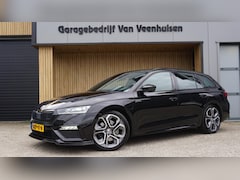 Skoda Octavia Combi - 1.4 TSI 245pk RS iV PHEV Pano Cruise HUD Canton *Black optik* stuurverw Virtual Keyless 19