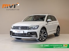 Volkswagen Tiguan - 1.5 TSI ACT R-Line Highline / 150pk / Panorama dak / Trekhaak / NAP / Stoelverwarming / Vo